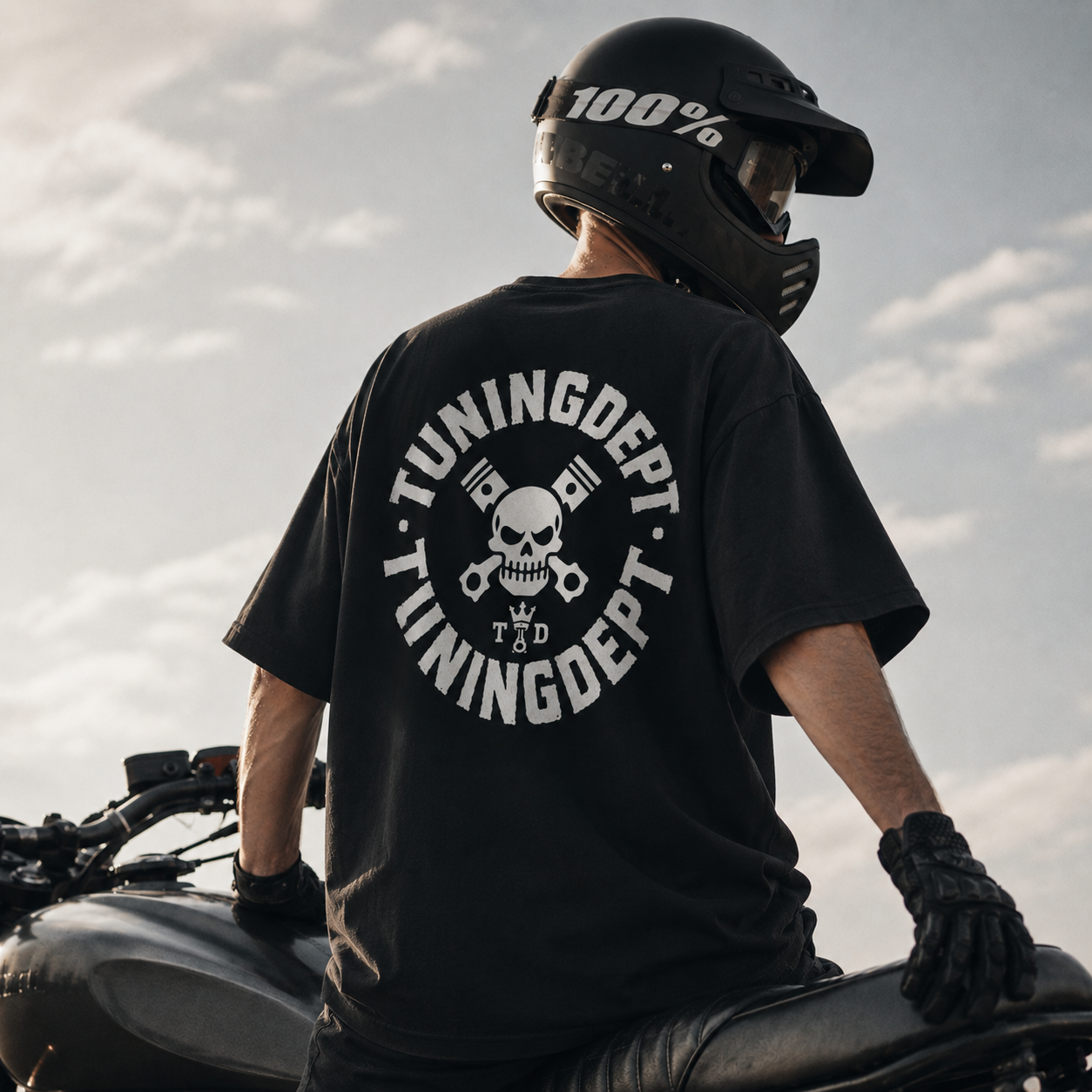 TUNING DEPT. – Skull & Pistons Oversized Tee (UNISEX)